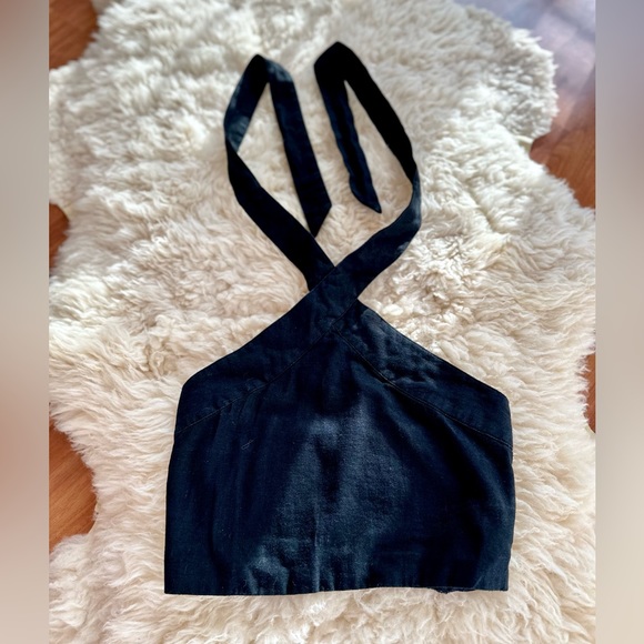 Abercrombie & Fitch Halter Crop Top - Picture 3 of 9